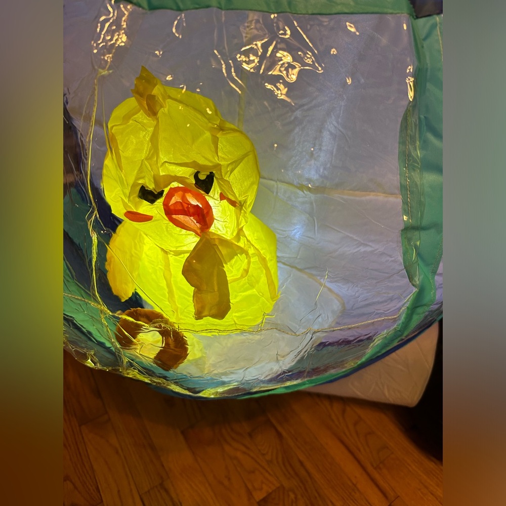 6FT Easter Inflatable - Picture 3 of 3